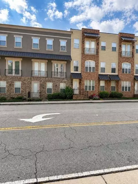383 16th St NW #3, Atlanta, GA 30363