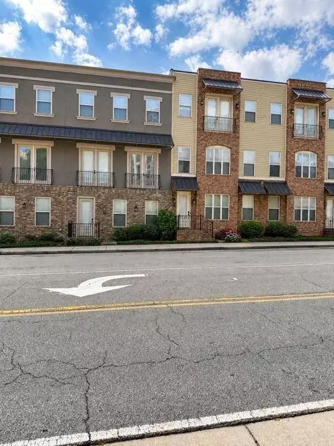 383 16th St NW #3, Atlanta, GA 30363