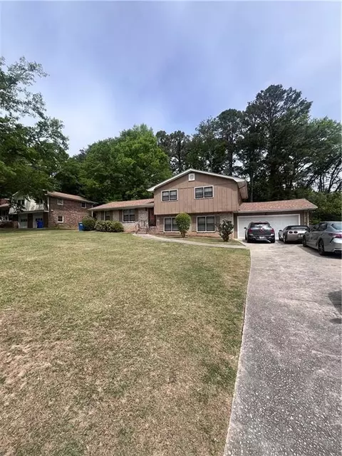 4240 Melanie Ln, Atlanta, GA 30349