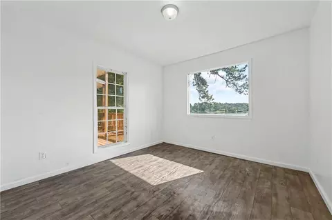 Bedroom - 140 E Hamm Rd, Jackson, GA 30233 photo 3 of 4