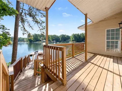 Exterior - 140 E Hamm Rd, Jackson, GA 30233 photo 2 of 5