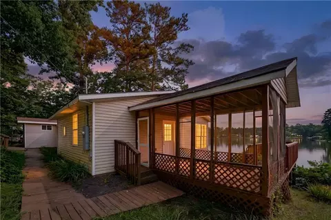 Exterior - 140 E Hamm Rd, Jackson, GA 30233 photo 1 of 5