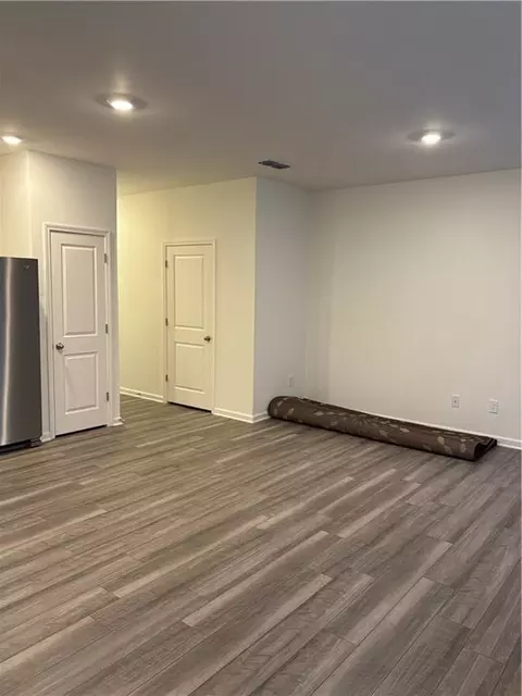 Living - 24 Kielder Dr, Winder, GA 30680 photo 2 of 2