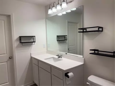 Bath - 24 Kielder Dr, Winder, GA 30680 photo 3 of 7