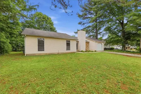 608 Crestmont Ct, Jonesboro, GA 30238