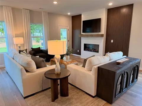 Living - 130 Greene Farm Trl, Cartersville, GA 30120 photo 1 of 2