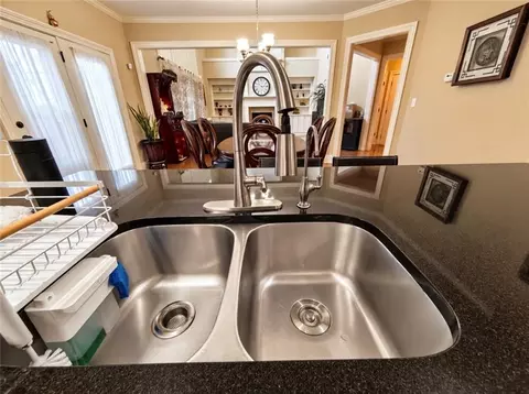 Kitchen - 1653 Elesmere Oak Ct, Duluth, GA 30097 photo 7 of 11