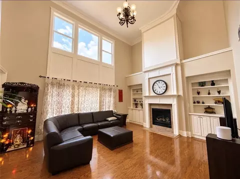 Living - 1653 Elesmere Oak Ct, Duluth, GA 30097 photo 4 of 6