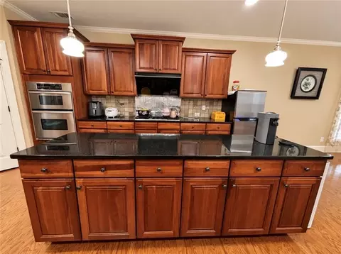 Kitchen - 1653 Elesmere Oak Ct, Duluth, GA 30097 photo 11 of 11