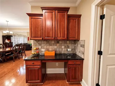 Kitchen - 1653 Elesmere Oak Ct, Duluth, GA 30097 photo 6 of 11