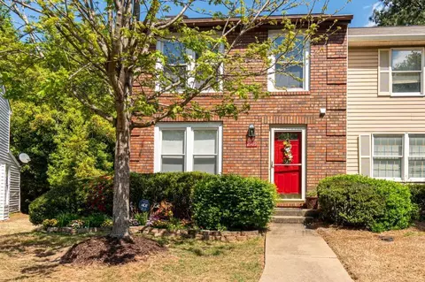 2105 Fairways Ct NW, Kennesaw, GA 30144