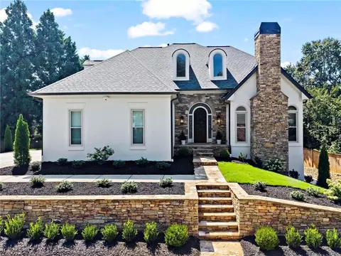 540 Clubfield Dr, Roswell, GA 30075
