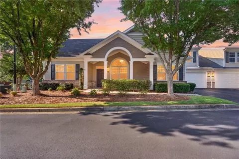 2708 Grapevine Cir #2004, Cumming, GA 30041