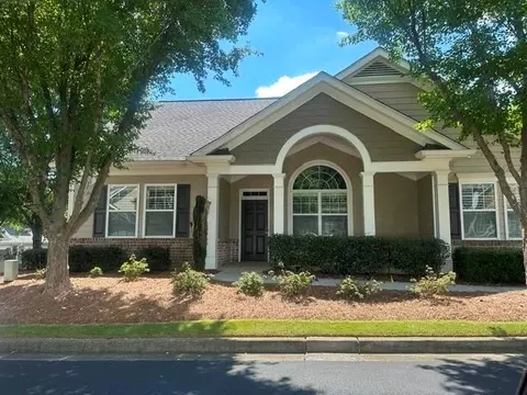 2708 Grapevine Cir #2004, Cumming, GA 30041