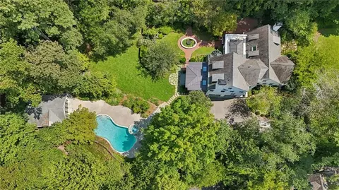 3990 E Brookhaven Dr NE, Atlanta, GA 30319