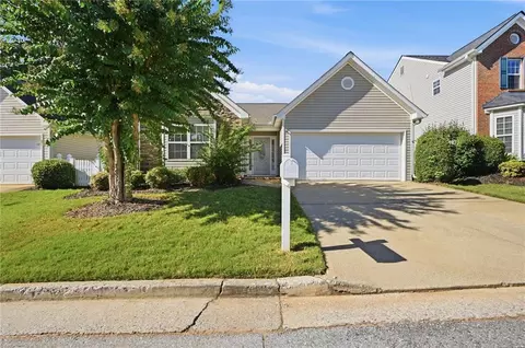 323 Greystone Pkwy, Hiram, GA 30141