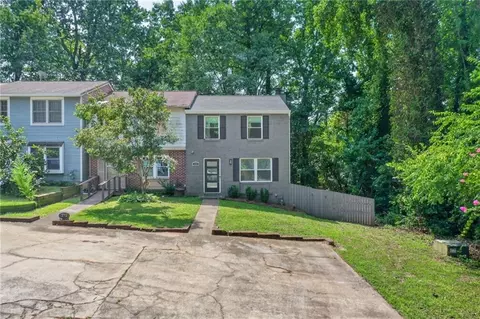 173 Roswell Commons Way, Roswell, GA 30076