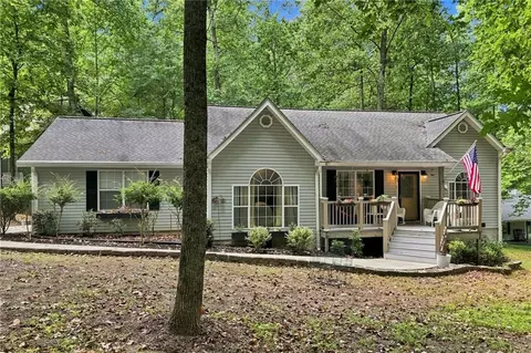 177 Pinebrook Dr, Waleska, GA 30183