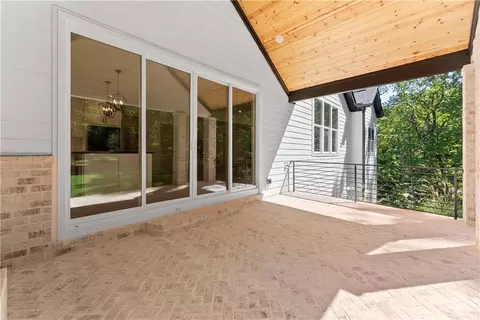 Exterior - 136 Lakeview Way, Baldwin, GA 30511 photo 11 of 22