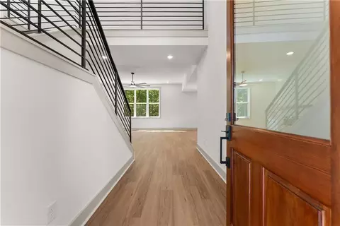 Entry Way - 136 Lakeview Way, Baldwin, GA 30511 photo 1 of 4