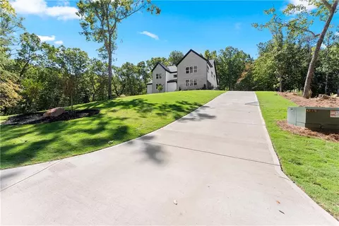 Exterior - 136 Lakeview Way, Baldwin, GA 30511 photo 8 of 22