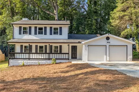 2904 Wood Hollow Ln, Jonesboro, GA 30236