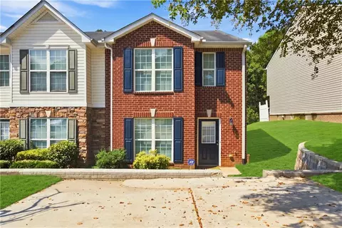 8399 Carlington Ln, Jonesboro, GA 30236