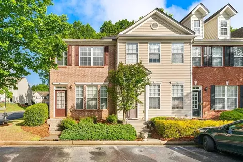 1343 Penhurst Dr, Lawrenceville, GA 30043