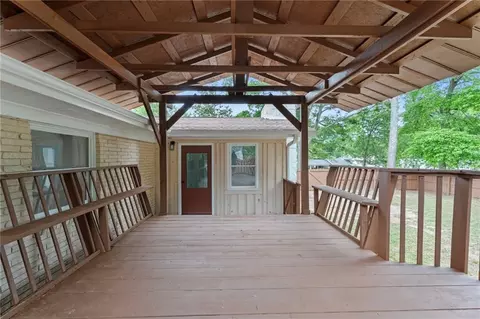 Exterior - 6463 Maddox Rd, Morrow, GA 30260 photo 5 of 13
