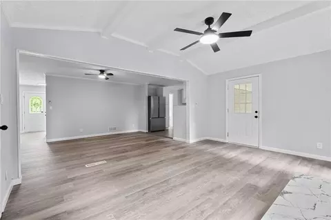 Living - 6463 Maddox Rd, Morrow, GA 30260 photo 5 of 7