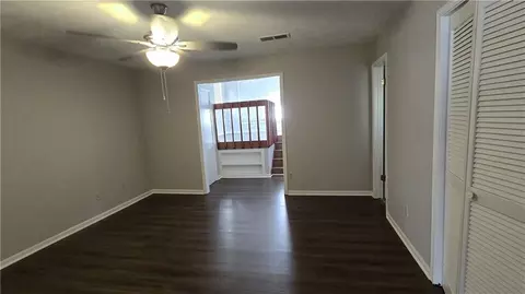 Living - 2667 Camelot Ct, Duluth, GA 30096 photo 3 of 4