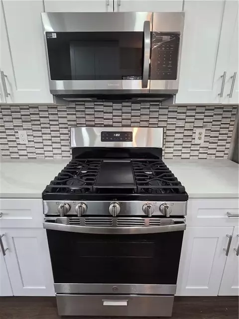 Kitchen - 2667 Camelot Ct, Duluth, GA 30096 photo 4 of 4