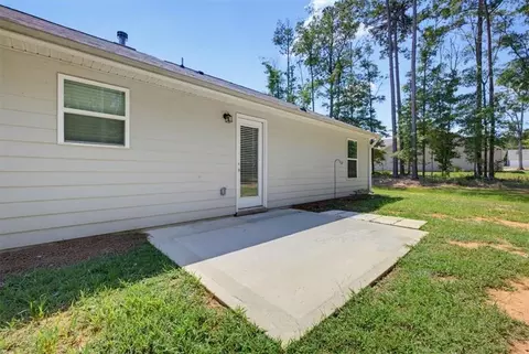 Exterior - 62 Windrow Trl, Statham, GA 30666 photo 6 of 9