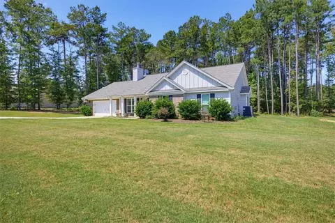 Exterior - 62 Windrow Trl, Statham, GA 30666 photo 2 of 9