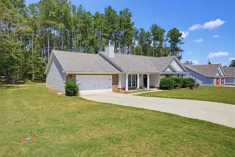 Exterior - 62 Windrow Trl, Statham, GA 30666 photo 3 of 9