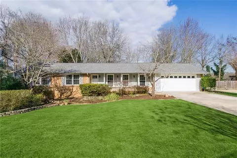 6855 Ramundo Dr, Atlanta, GA 30360