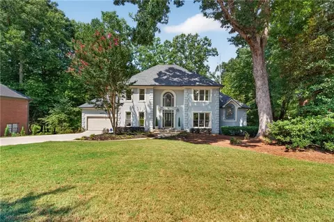 12190 Brookfield Club Dr, Roswell, GA 30075