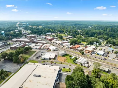 View/Area - 378 Baugh St, Commerce, GA 30529 photo 9 of 11