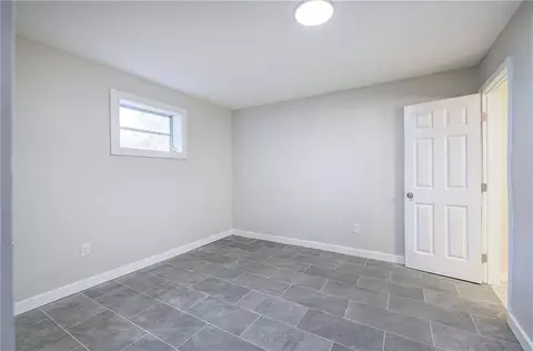 Bedroom - 102 Summit Dr, Griffin, GA 30224 photo 4 of 9