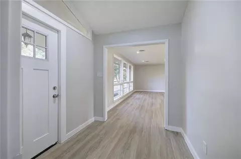 Entry Way - 102 Summit Dr, Griffin, GA 30224 photo 1 of 3