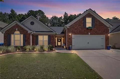 2003 Jameson Cir, Lawrenceville, GA 30043