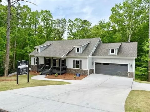 302 Cloisters Ct, Waleska, GA 30183