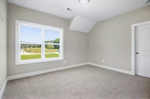 Bedroom - 137 Twin Oaks Dr, Hampton, GA 30228 photo 6 of 11