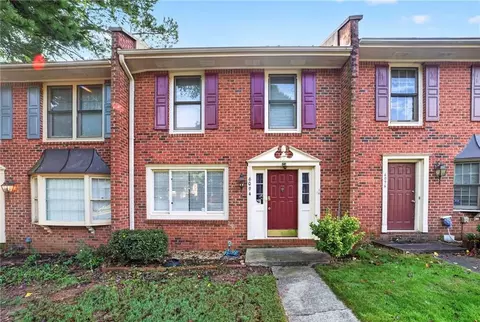 6094 Queen Anne Ct, Norcross, GA 30093