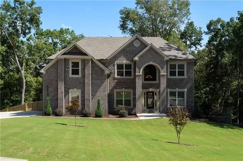 5810 Langdale, Douglasville, GA 30135