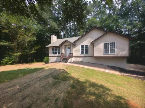 656 River Bend Dr, Jonesboro, GA 30238
