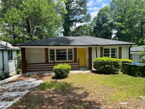 567 Center Hill Ave NW, Atlanta, GA 30318