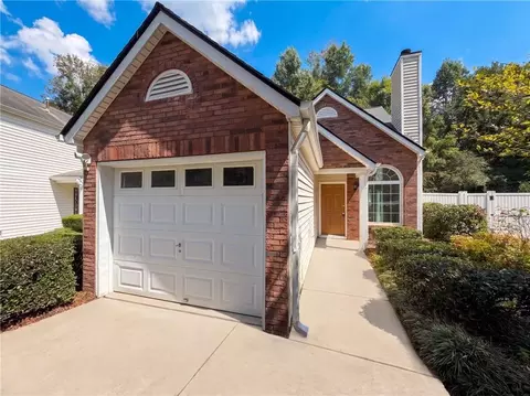 1337 Parkside Club Dr, Lawrenceville, GA 30044