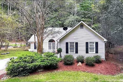 146 Pinebrook Dr, Waleska, GA 30183