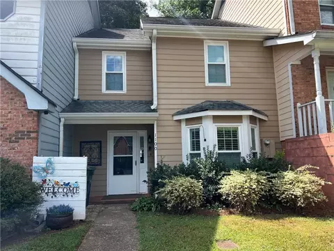 1100 Country Club Pl NW, Kennesaw, GA 30144
